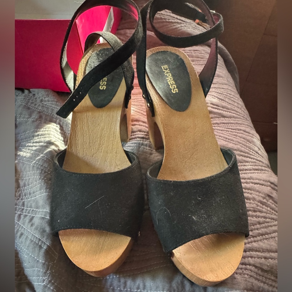 Express small platform heels - Picture 2 of 2